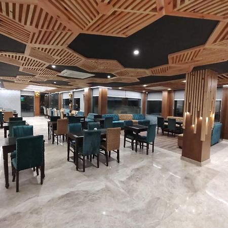 Sagrika Resort 戴尔豪斯 外观 照片