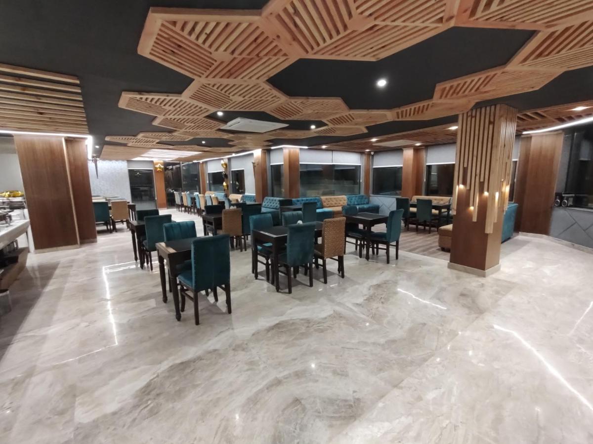 Sagrika Resort 戴尔豪斯 外观 照片