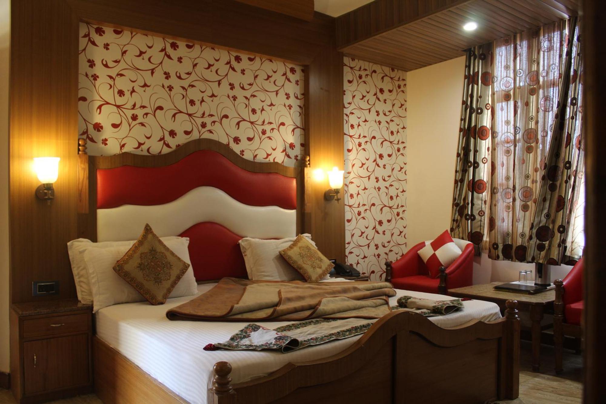 Sagrika Resort 戴尔豪斯 外观 照片