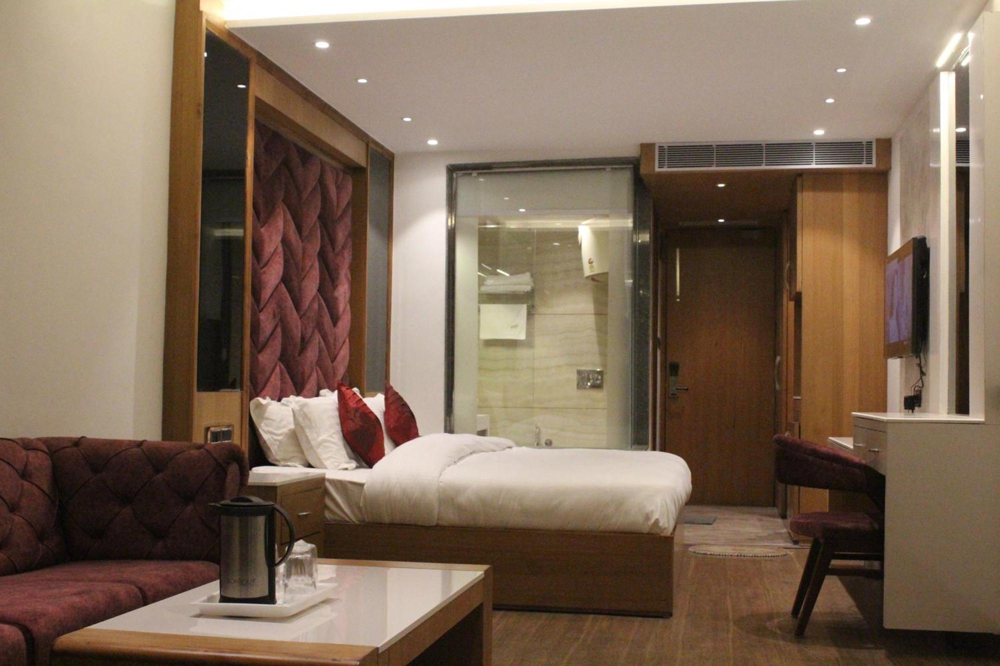 Sagrika Resort 戴尔豪斯 外观 照片