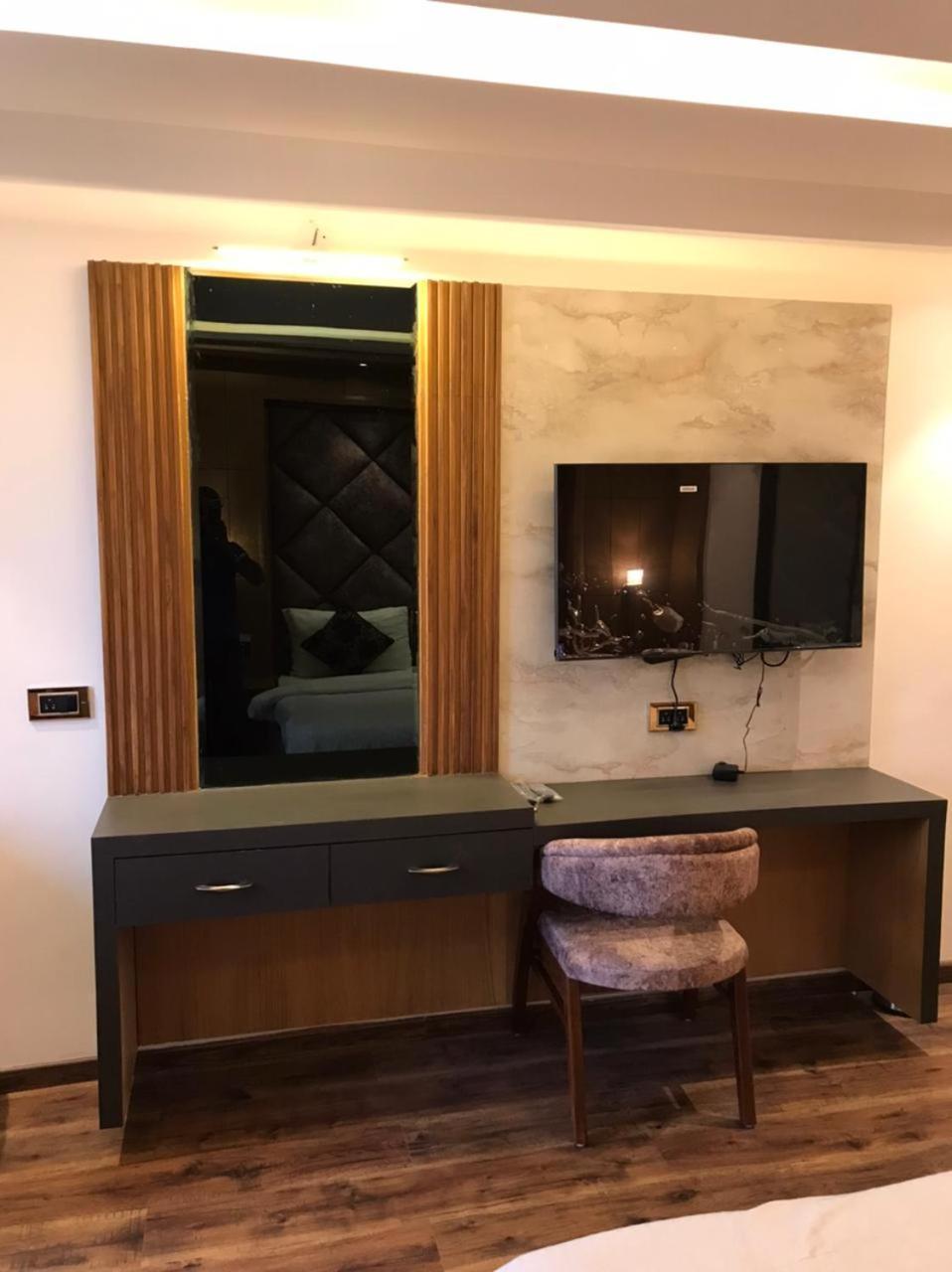 Sagrika Resort 戴尔豪斯 外观 照片