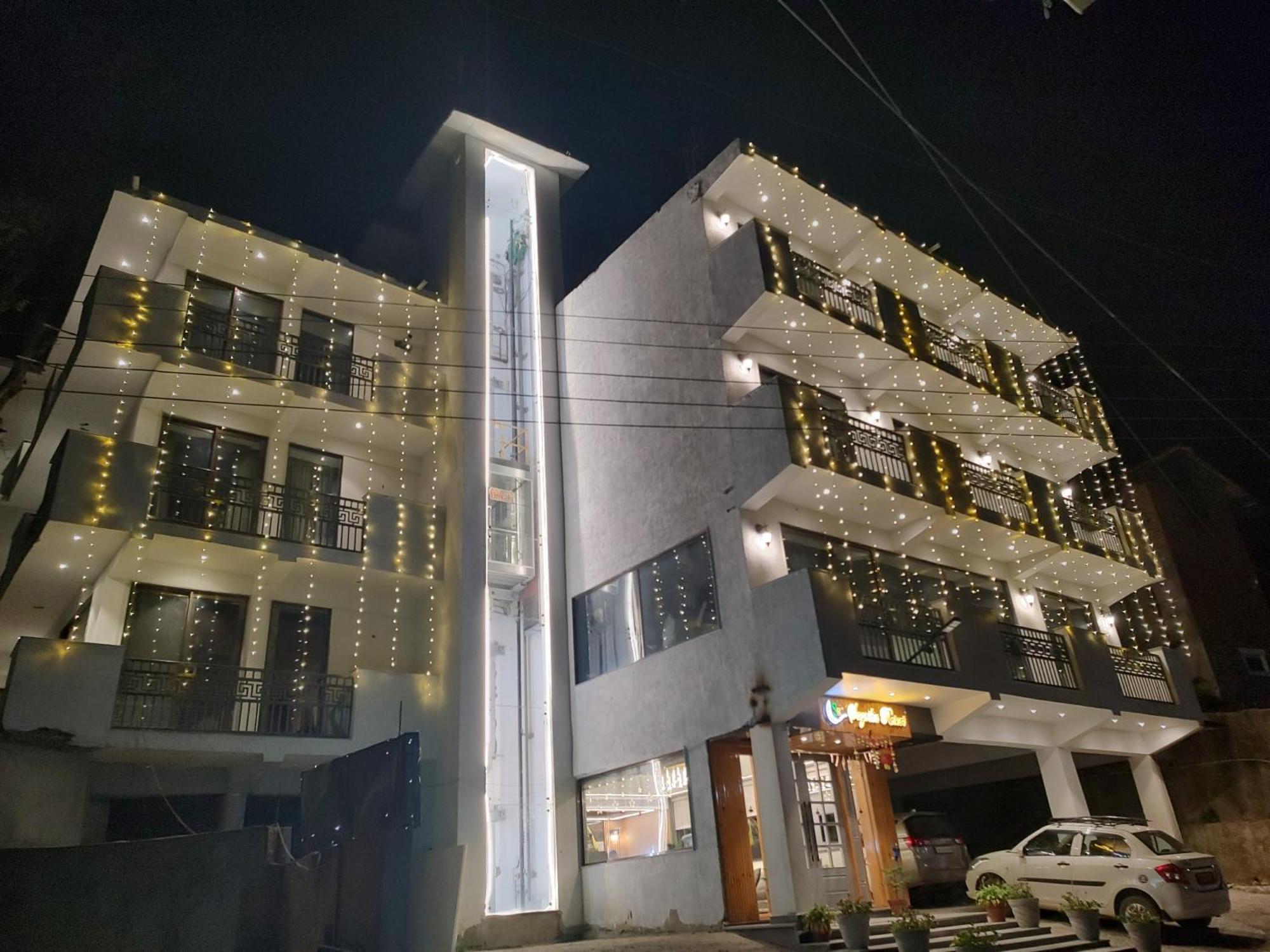 Sagrika Resort 戴尔豪斯 外观 照片