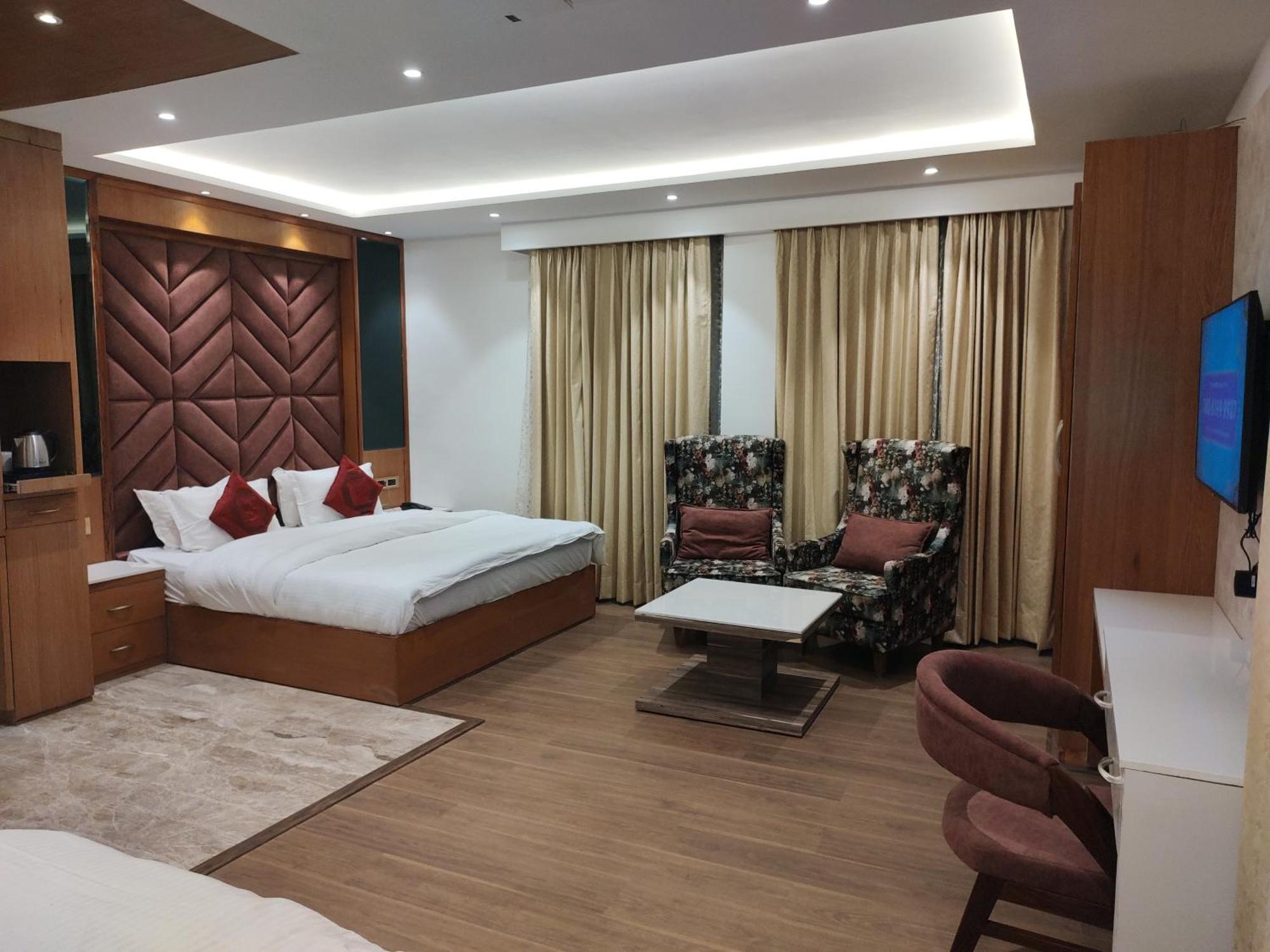 Sagrika Resort 戴尔豪斯 外观 照片
