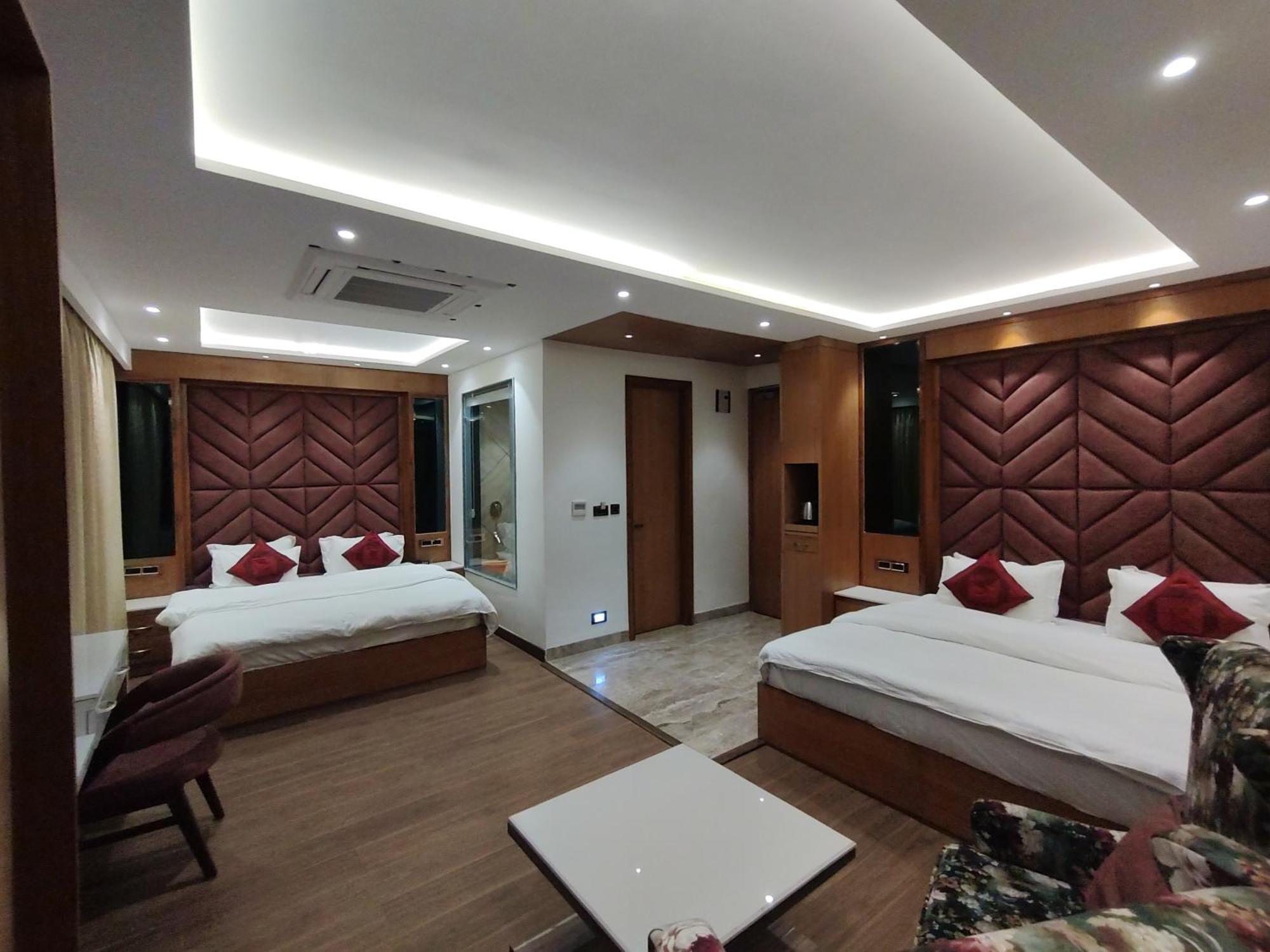 Sagrika Resort 戴尔豪斯 外观 照片