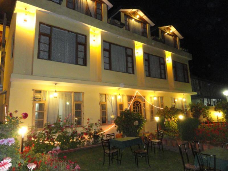 Sagrika Resort 戴尔豪斯 外观 照片