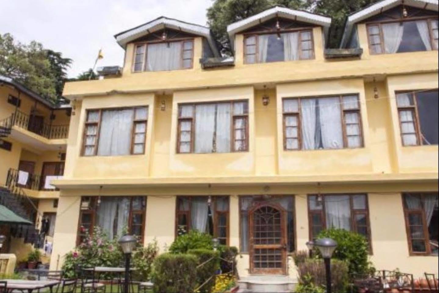 Sagrika Resort 戴尔豪斯 外观 照片